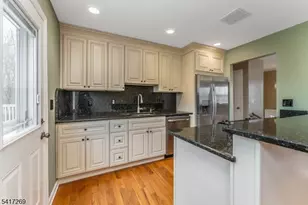 87 Lynnfield Terrace, Lopatcong Township, NJ 08865 - Photo 12