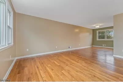 87 Lynnfield Ter, Lopatcong Township, NJ 08865 - Photo 8