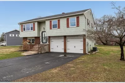 87 Lynnfield Ter, Lopatcong Township, NJ 08865 - Photo 2