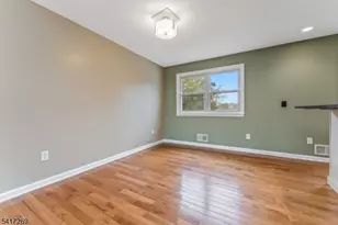 87 Lynnfield Terrace, Lopatcong Township, NJ 08865 - Photo 10