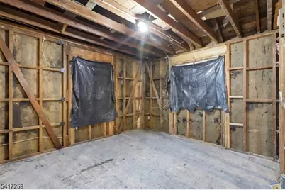 19 Sutton Rd, Hopatcong, NJ 07843 - Photo 14