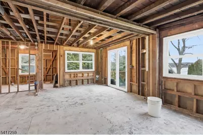 19 Sutton Rd, Hopatcong, NJ 07843 - Photo 4