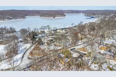 104 Espanong Rd, Jefferson Township, NJ 07849 - Photo 12