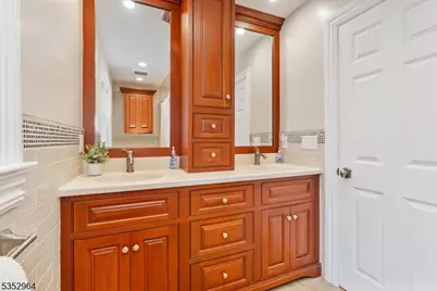 3 Beaver Brook Dr, Washington Township, NJ 07853 - Photo 20