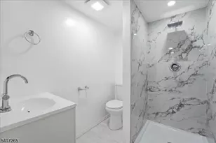 240 Watchung Ave, Orange, NJ 07050 - Photo 16