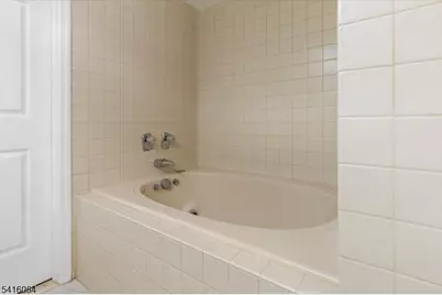 2 Crystal Ln, Paterson, NJ 07501 - Photo 16