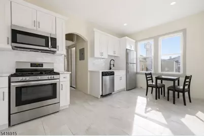 265 N 17th St #1L, Bloomfield, NJ 07003 - Photo 8