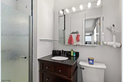 27 Viewpoint Rd, Wayne, NJ 07470 - Photo 16