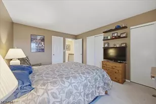 262 Spruce Ct, Raritan Township, NJ 08822 - Photo 18