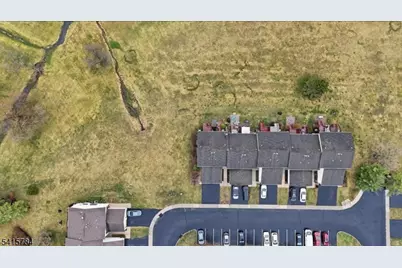 262 Spruce Ct, Raritan Township, NJ 08822 - Photo 32