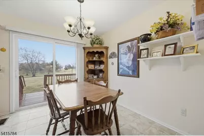 262 Spruce Ct, Raritan Township, NJ 08822 - Photo 10