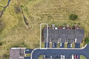 262 Spruce Ct, Raritan Township, NJ 08822 - Photo 2