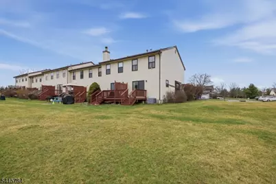 262 Spruce Ct, Raritan Township, NJ 08822 - Photo 24