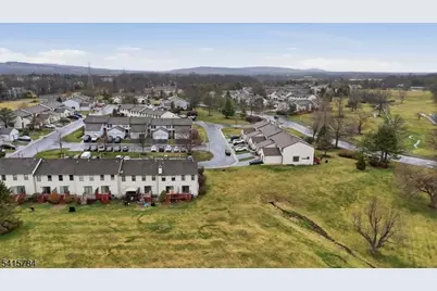 262 Spruce Ct, Raritan Township, NJ 08822 - Photo 30