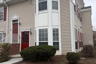 32 Columbus Dr, Franklin Township, NJ 08823 - Photo 1