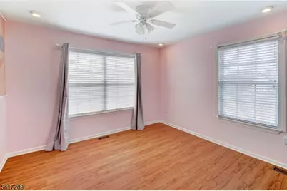 8 Mulberry Ct, Branchburg Township, NJ 08876 - Photo 16