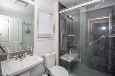 138 S Salem St, Dover, NJ 07801 - Photo 16