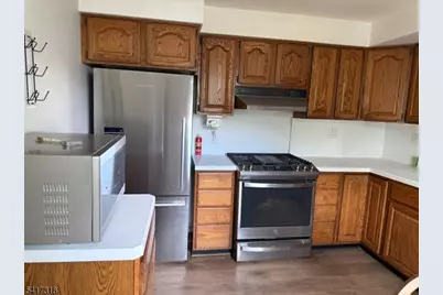 28-27 Sheridan Pl, Fair Lawn, NJ 07410 - Photo 2
