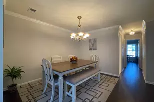 28 Commonwealth Dr, Bernards Township, NJ 07920 - Photo 1