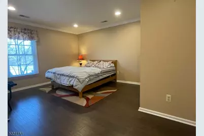 28 Commonwealth Dr, Bernards Township, NJ 07920 - Photo 4