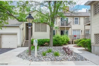 28 Commonwealth Dr, Bernards Township, NJ 07920 - Photo 12