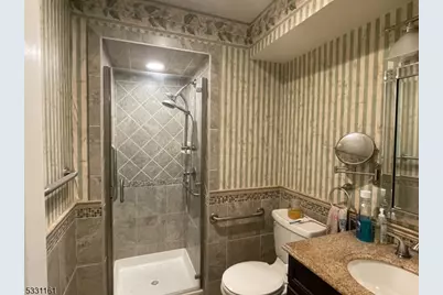 28 Commonwealth Dr, Bernards Township, NJ 07920 - Photo 10