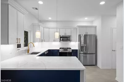 410 Morris Pl, Roselle, NJ 07203 - Photo 2