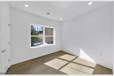 410 Morris Pl, Roselle, NJ 07203 - Photo 8