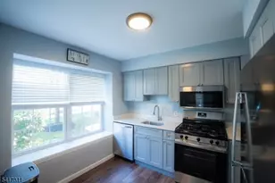 713 Pinehurst-6, Union Township, NJ 07083 - Photo 4