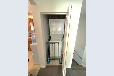 56 Martin Rd, Verona, NJ 07044 - Photo 8