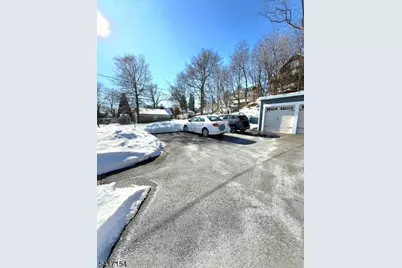 56 Martin Rd, Verona, NJ 07044 - Photo 14