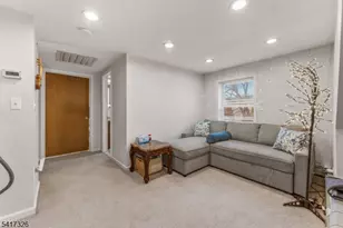 83 Village Rd, Pequannock Township, NJ 07444 - Photo 16