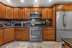 83 Village Rd, Pequannock Township, NJ 07444 - Photo 10