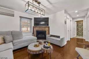 83 Village Rd, Pequannock Township, NJ 07444 - Photo 4