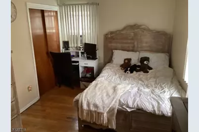 17B Garden Dr, Elmwood Park, NJ 07407 - Photo 12