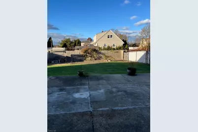 17B Garden Dr, Elmwood Park, NJ 07407 - Photo 22