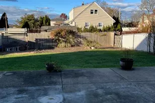 17B Garden Dr, Elmwood Park, NJ 07407 - Photo 22