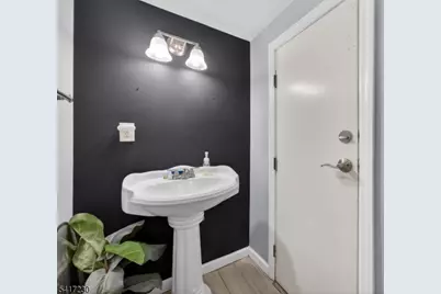 66 Lockwood Pl, Clifton, NJ 07012 - Photo 26