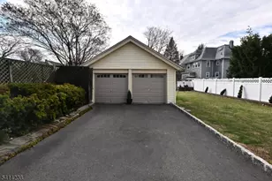99 Christie St, Ridgefield, NJ 07660 - Photo 6