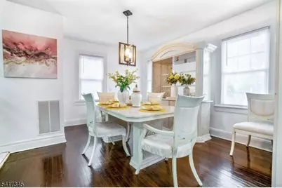 304 W 2nd Ave, Roselle, NJ 07203 - Photo 6