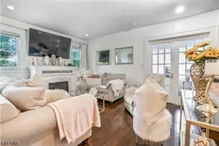 304 W 2nd Ave, Roselle, NJ 07203 - Photo 4