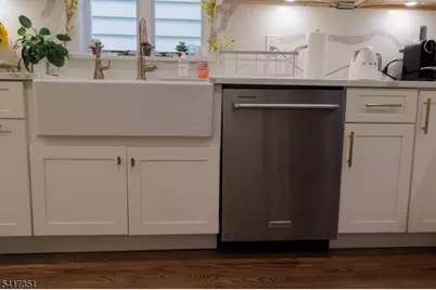 33 Apt1 Claremont Ave #1, Montclair, NJ 07042 - Photo 6