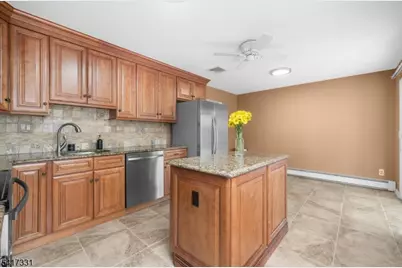 35 Marudy Dr, Clinton, NJ 08809 - Photo 10