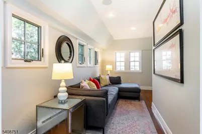 11 Valhalla Way, Verona, NJ 07044 - Photo 8