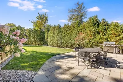 11 Valhalla Way, Verona, NJ 07044 - Photo 32