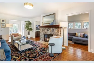 11 Valhalla Way, Verona, NJ 07044 - Photo 6