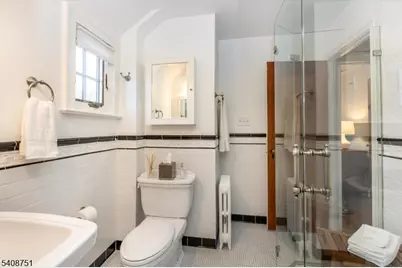 11 Valhalla Way, Verona, NJ 07044 - Photo 26