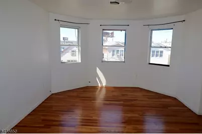 524 Mulberry St #3, Newark, NJ 07114 - Photo 2