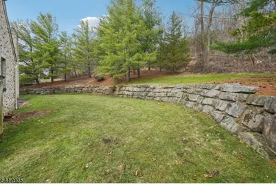 111 Chopin Dr, Wayne, NJ 07470 - Photo 36