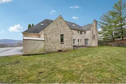 111 Chopin Dr, Wayne, NJ 07470 - Photo 38